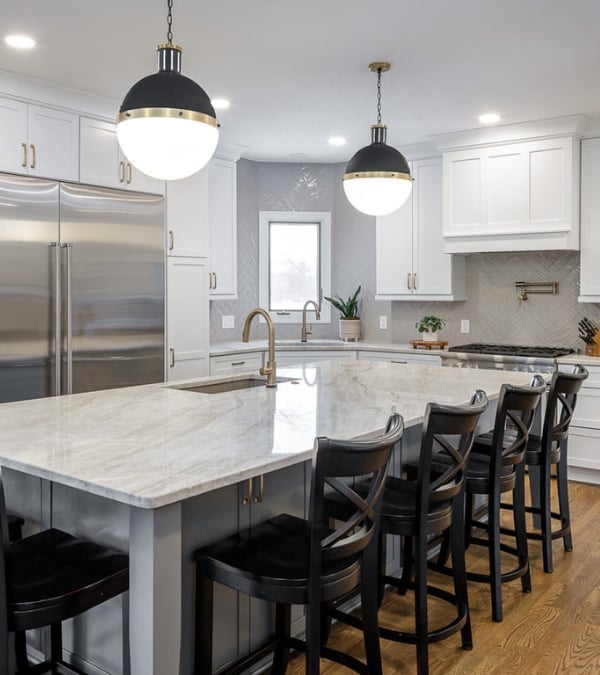 Gorgeous Modern and Chic Kitchen with Round Hanging Lights