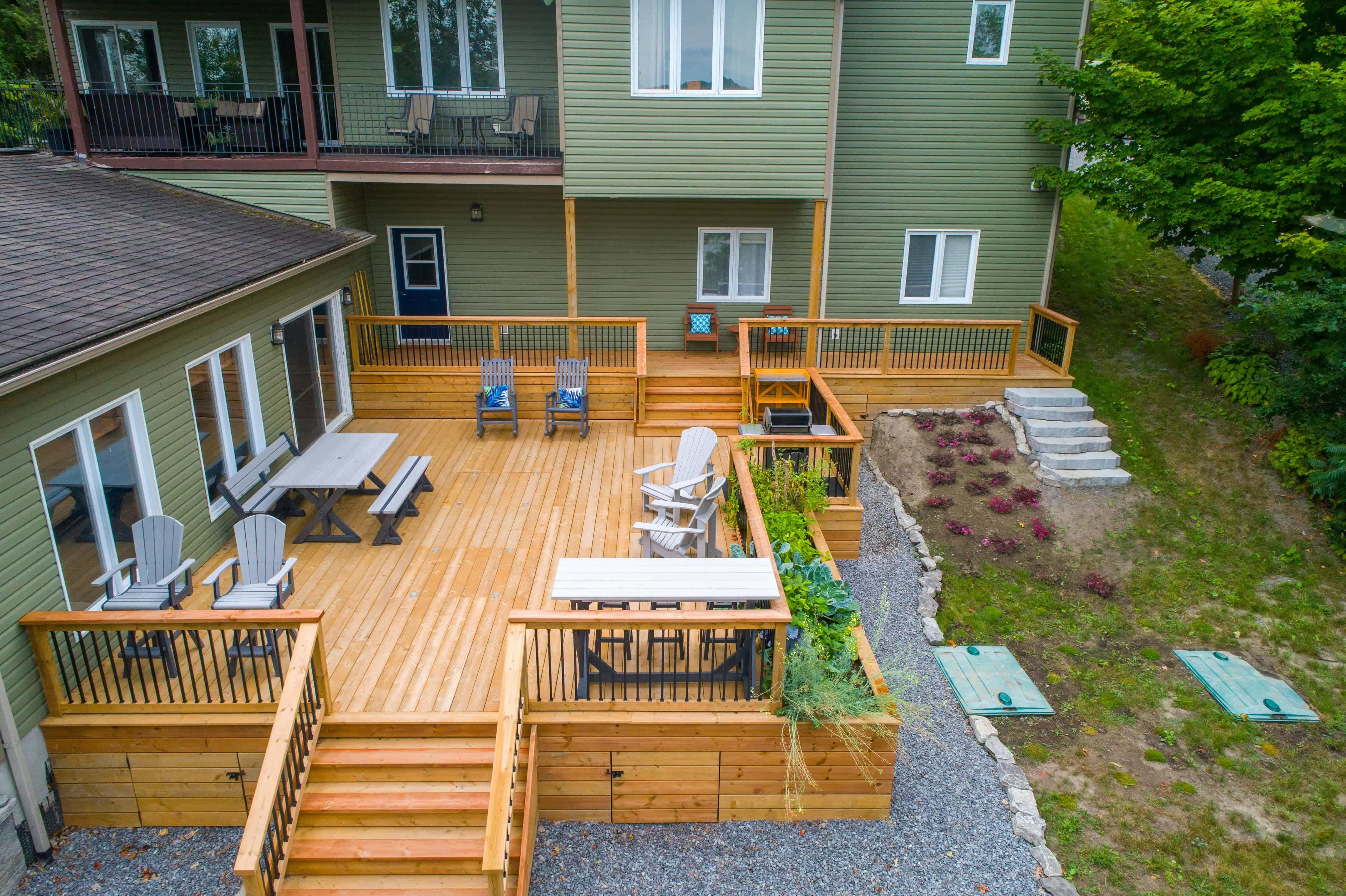 Wide deck converted to an open-roof sunroom