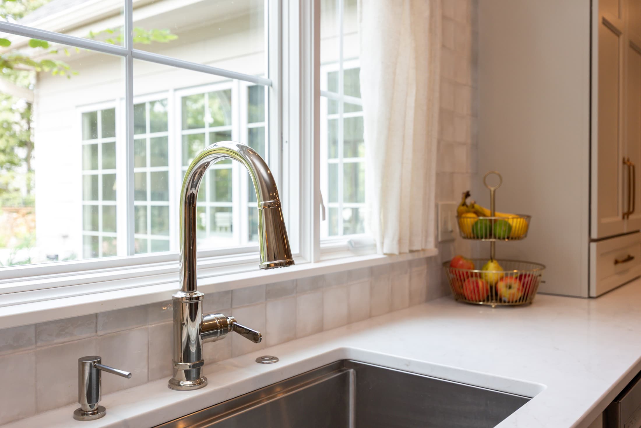 Washing Sink With Faucet In Clive Open Kitchen Remodel