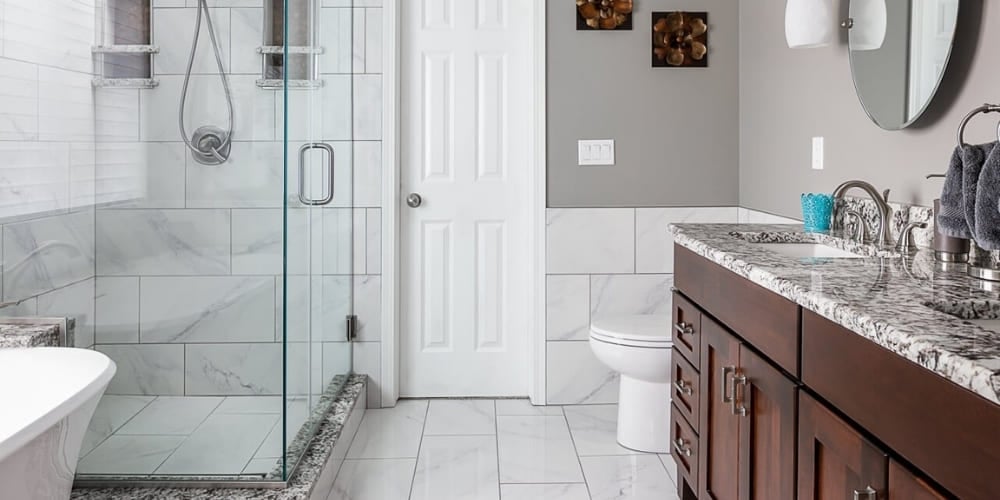 How Much Does A Bathroom Remodel Cost In Des Moines - How Much Does It Cost To Remodel An Average Bathroom